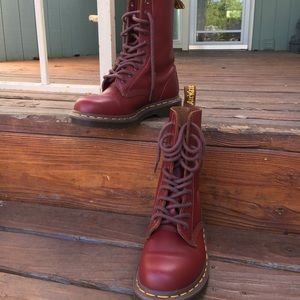 Dr. Martens 1490, Made In England